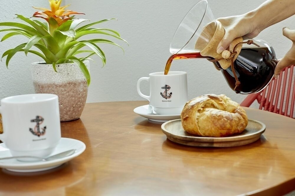 객실 내 식사 공간