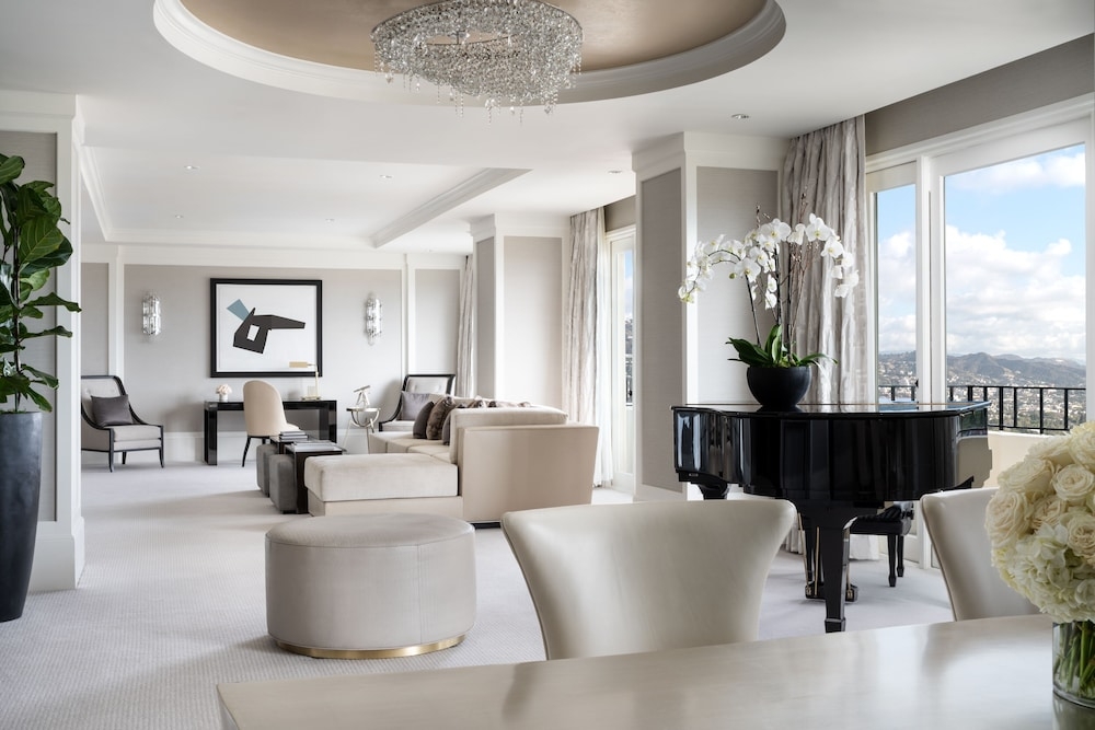 객실 내 식사 공간