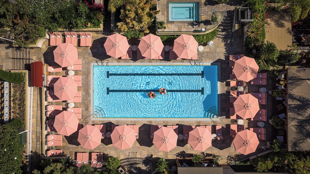 숙박 시설 구내