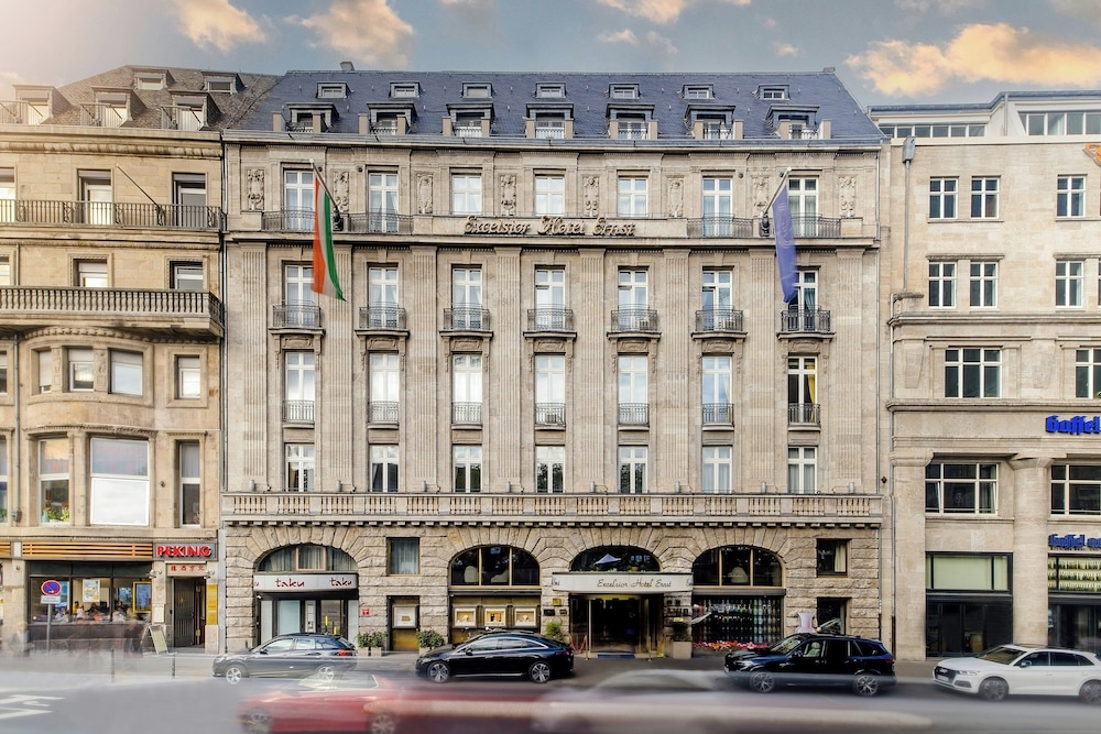 숙박 시설 정면