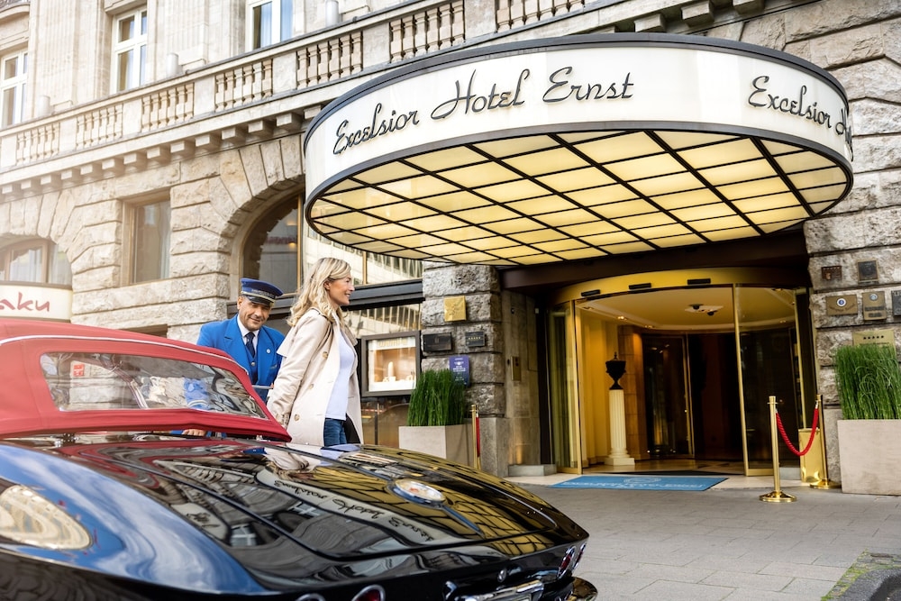 엑셀시어 호텔 에른스트 암 돔