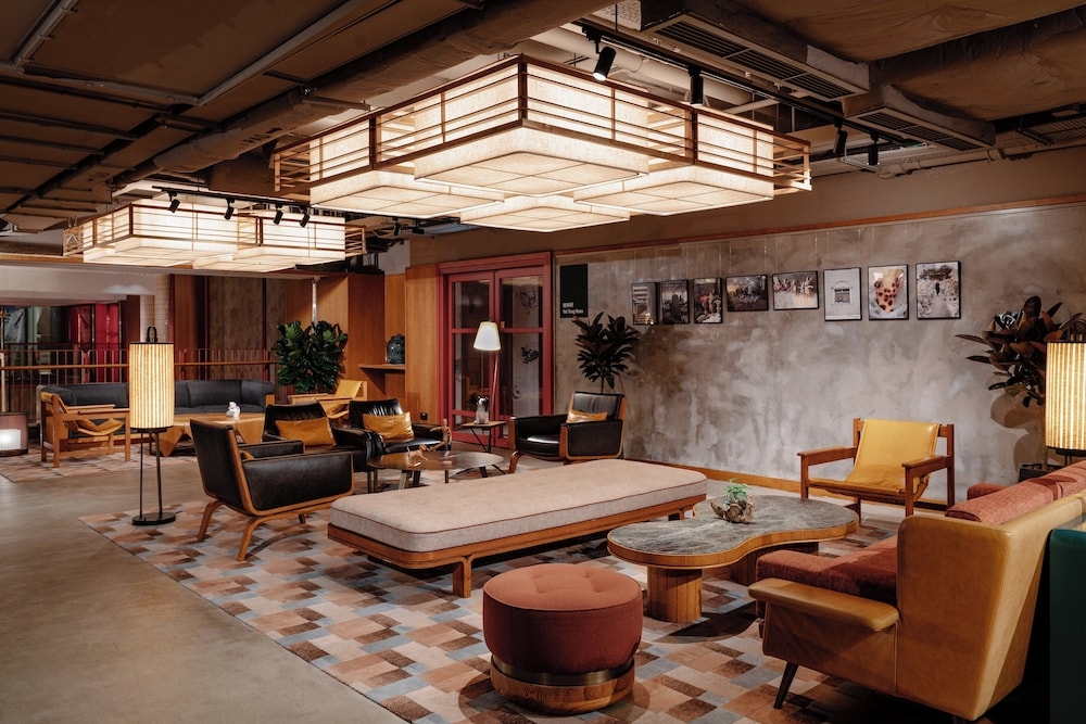 로비 좌석 공간