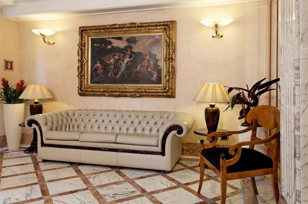 로비 좌석 공간