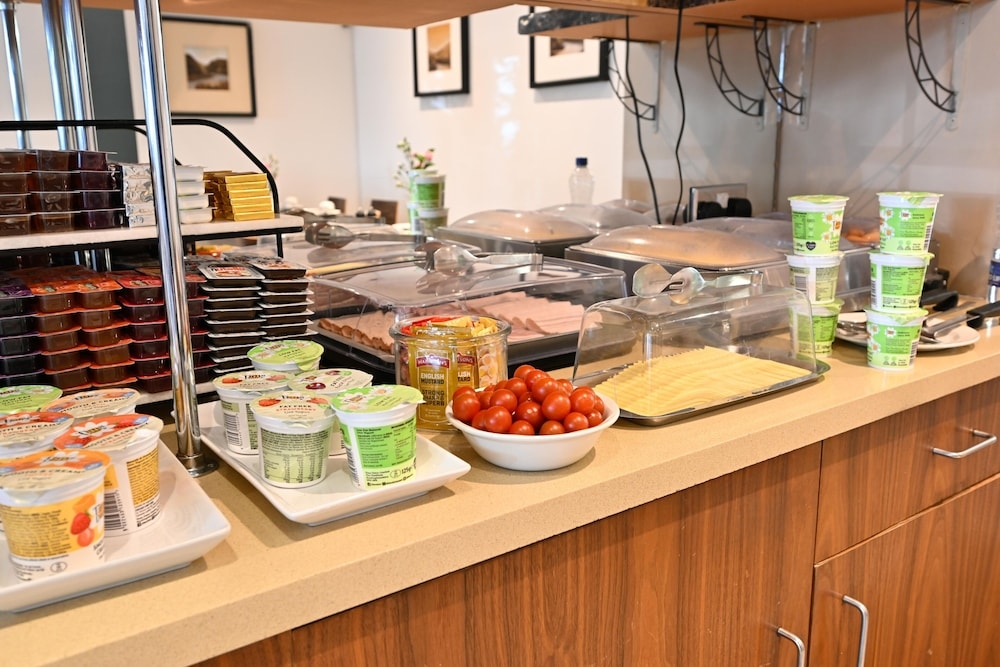 뷔페 아침 식사