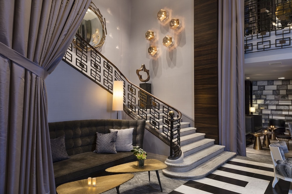 로비 좌석 공간