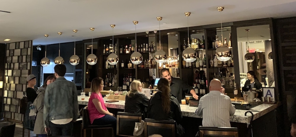 바(숙박 시설 내)