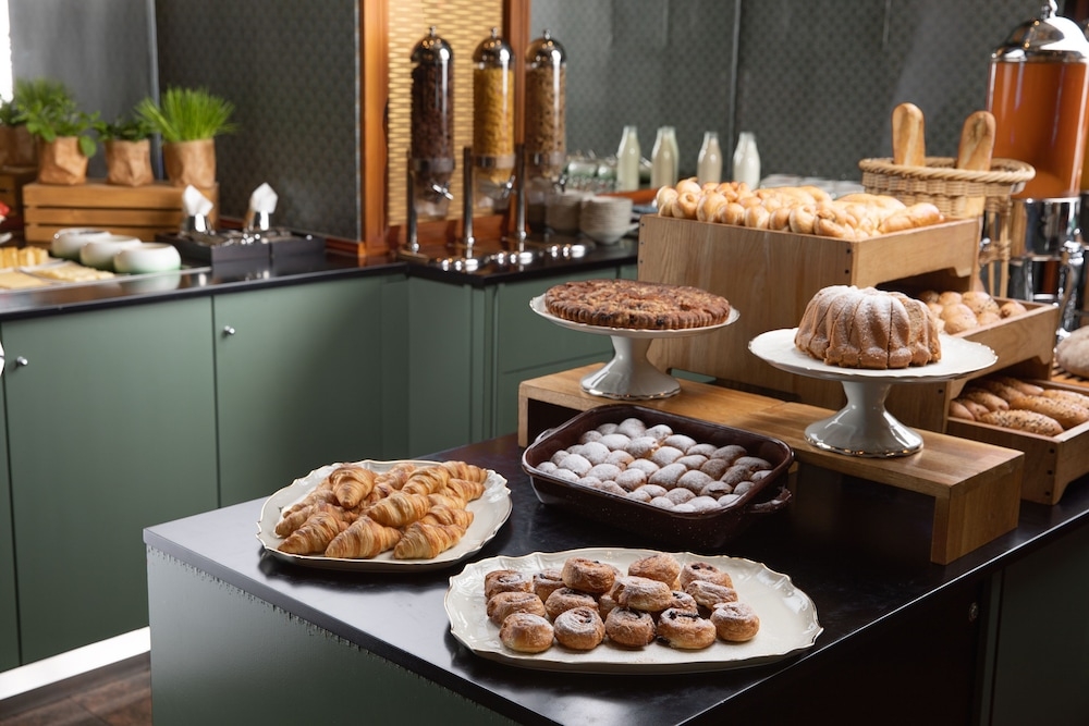 뷔페 아침 식사