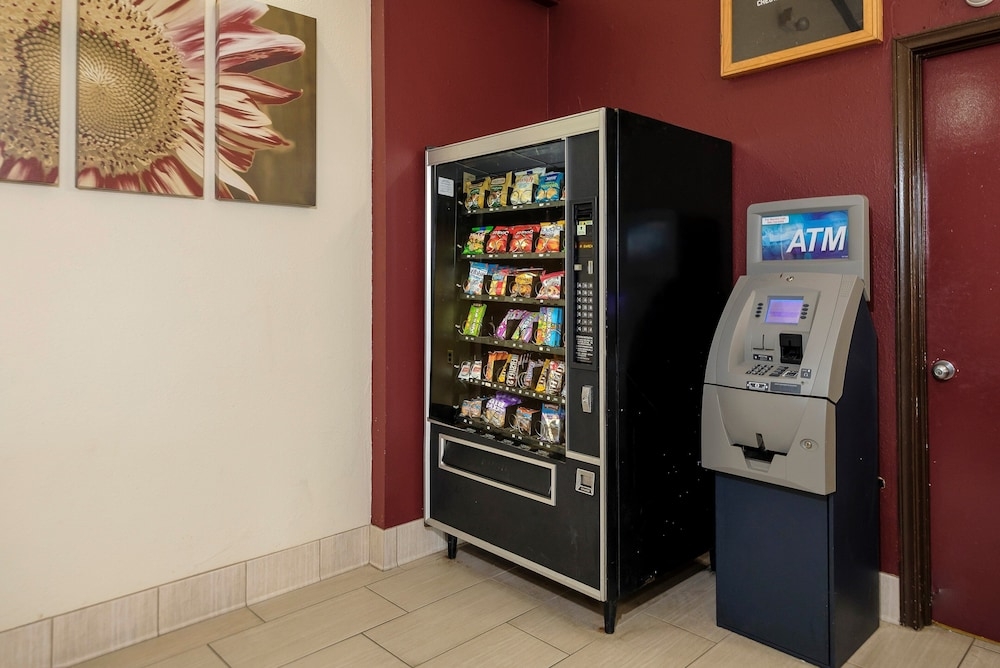 시설 내 ATM/은행