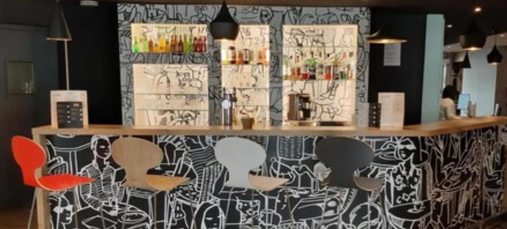 바(숙박 시설 내)