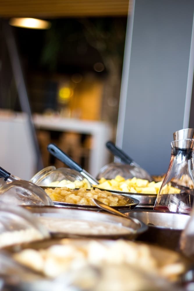 뷔페 아침 식사