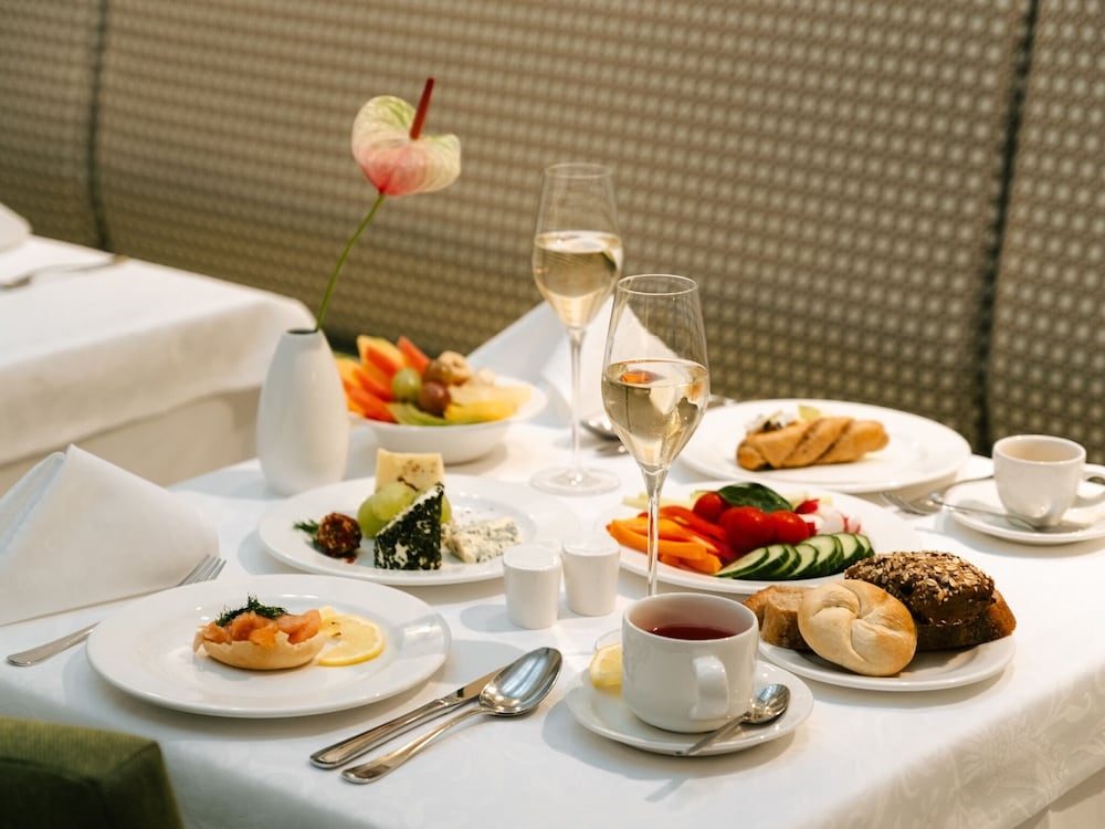 뷔페 아침 식사