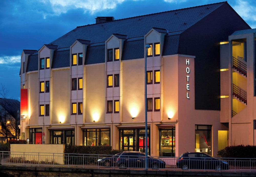 숙박 시설 정면