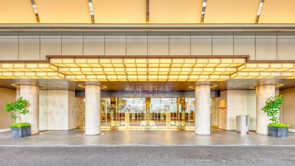 숙박 시설 입구