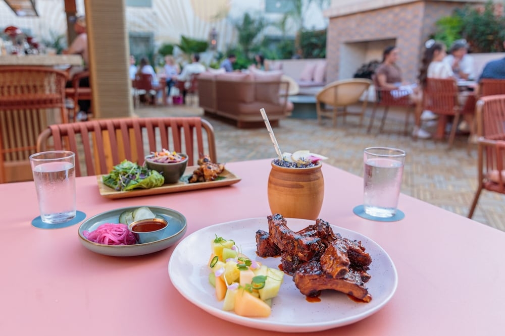 바(숙박 시설 내)