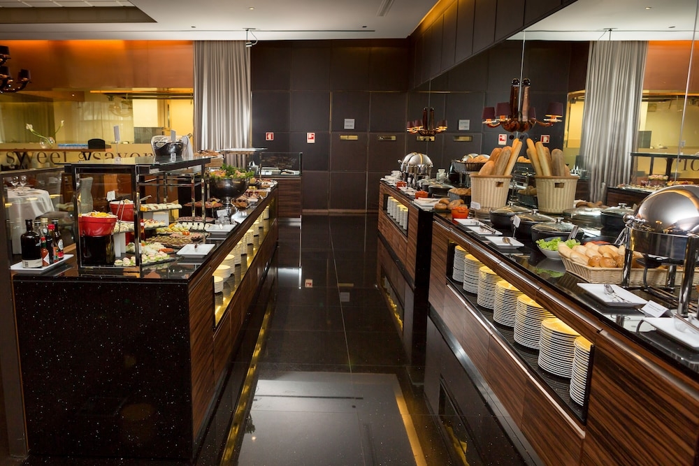 뷔페 아침 식사