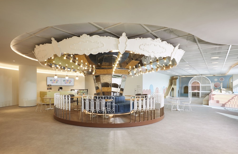 어린이 놀이 공간 - 실내