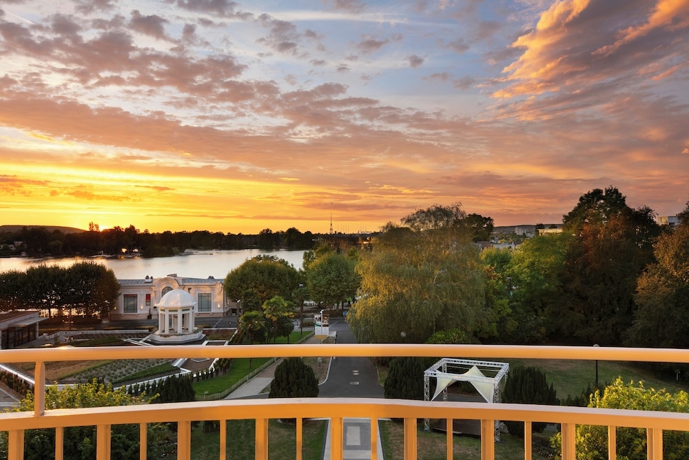 숙박 시설의 전망