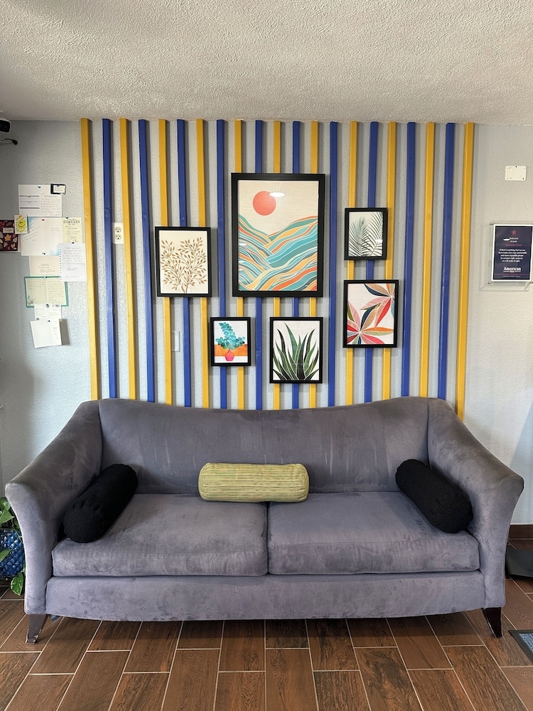 로비 좌석 공간