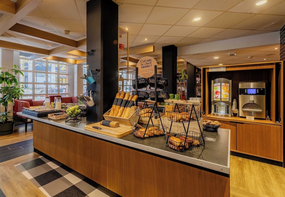 뷔페 아침 식사