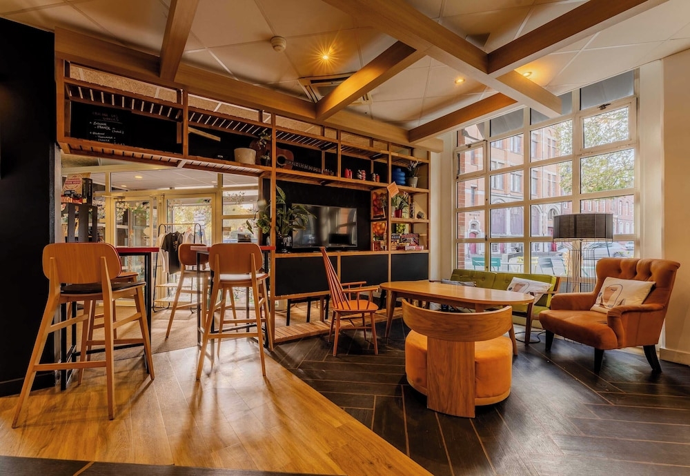 로비 좌석 공간