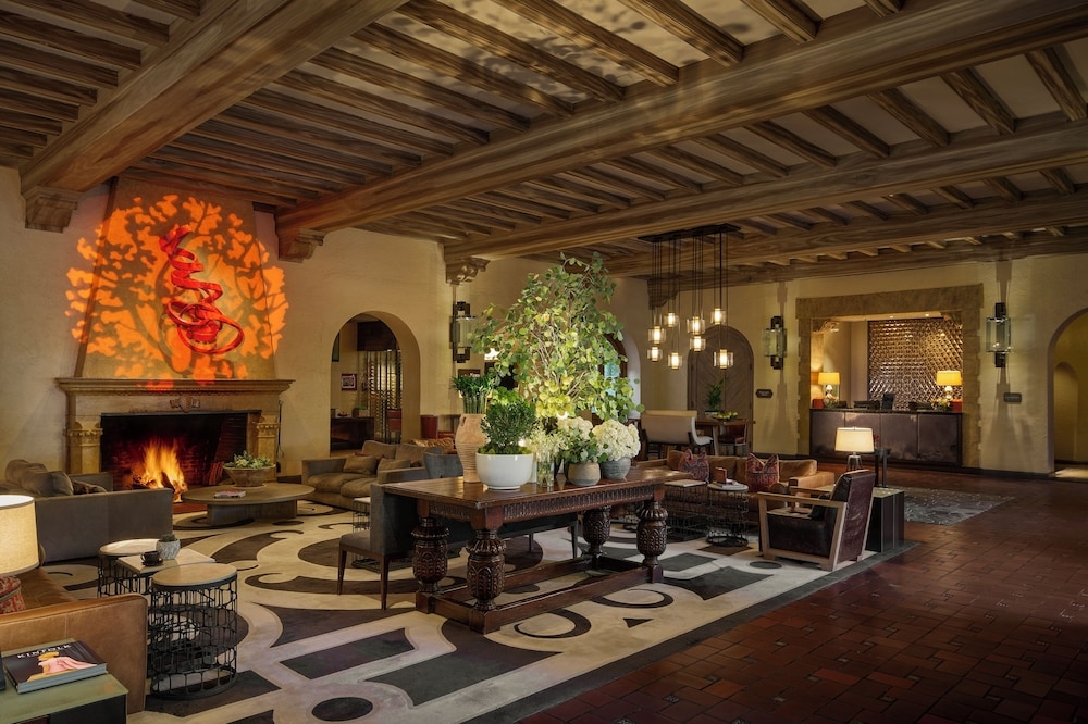 로비 좌석 공간