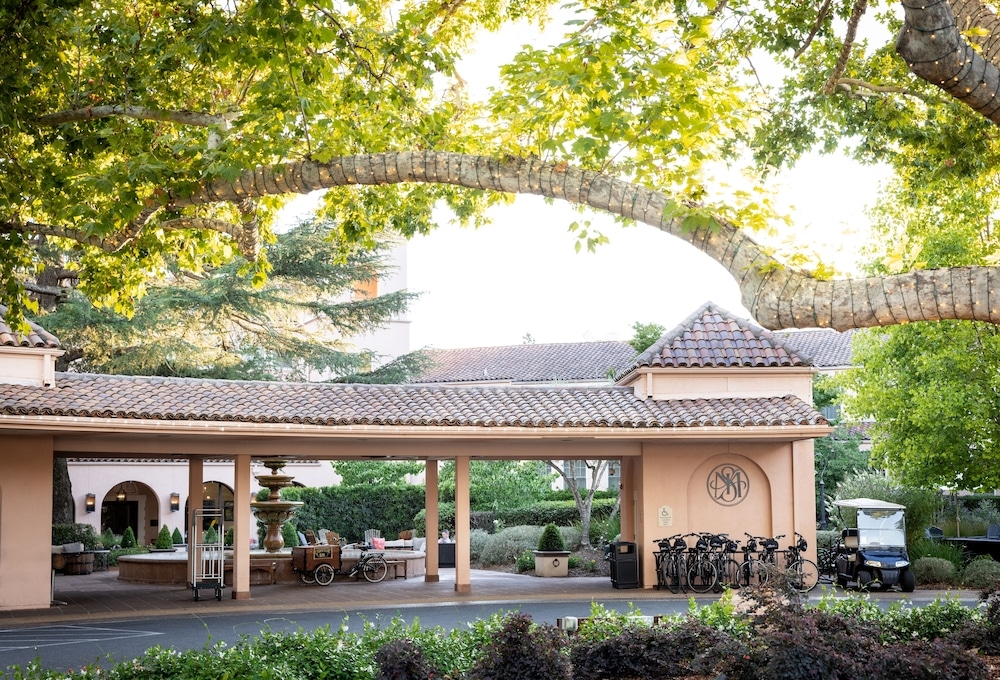 숙박 시설 구내