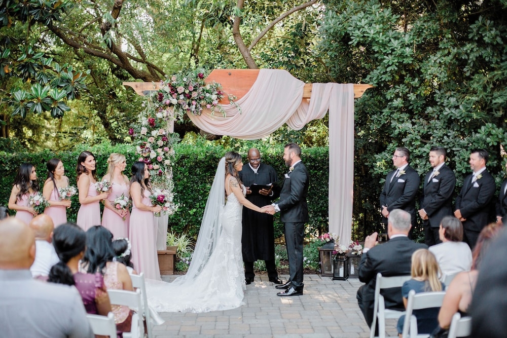 야외 결혼식 공간