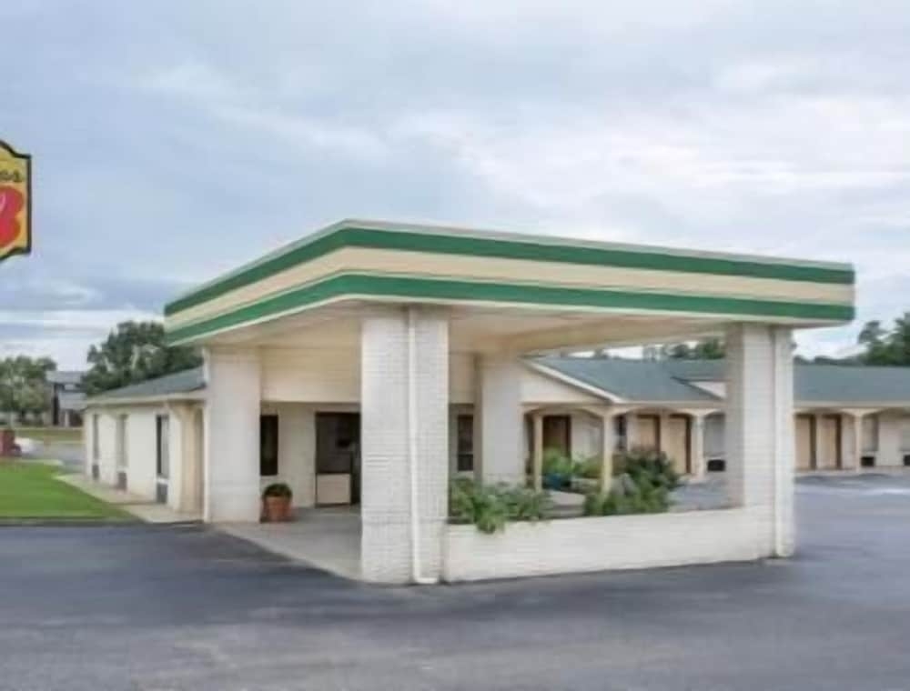 숙박 시설 정면