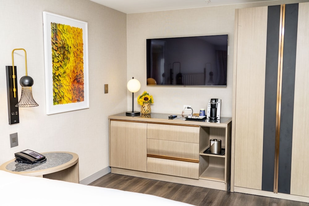 객실 내 식사 공간