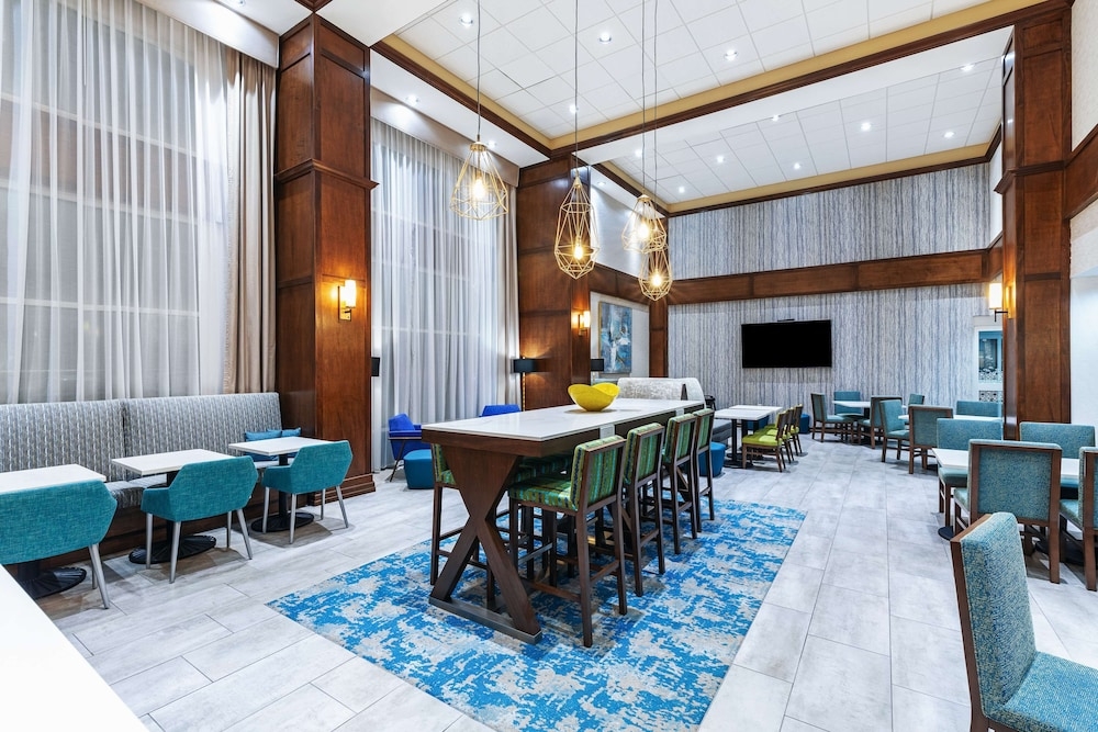 로비 좌석 공간