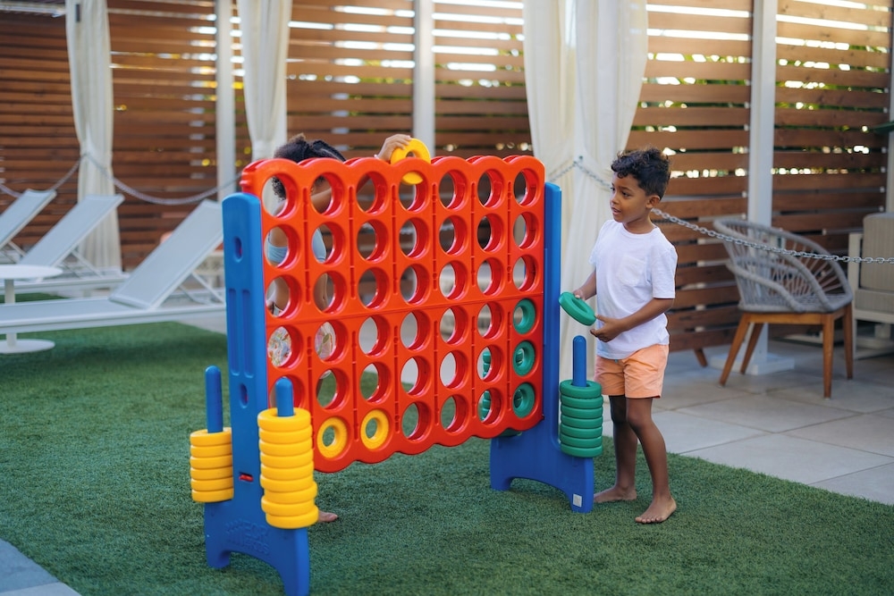 어린이 놀이 공간 - 야외