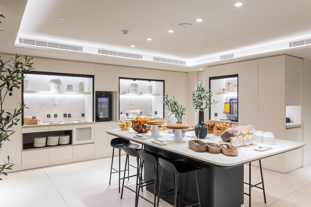 뷔페 아침 식사