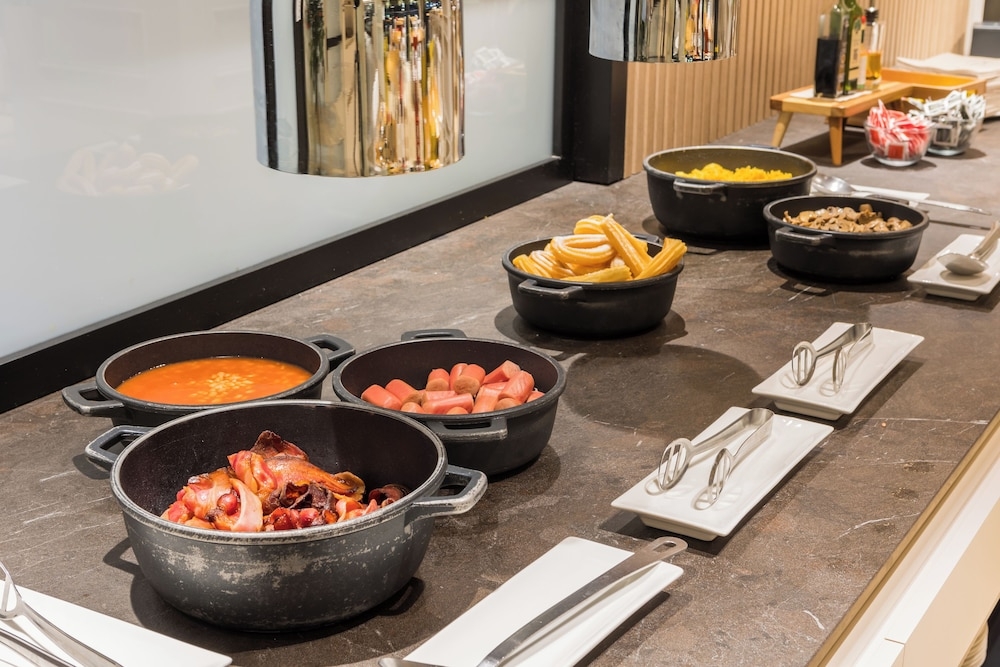 뷔페 아침 식사