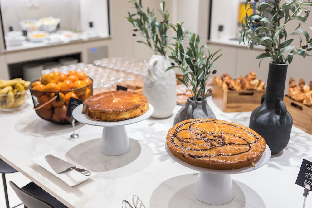 뷔페 아침 식사