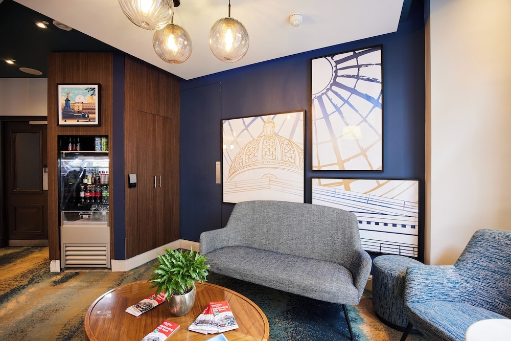 로비 좌석 공간