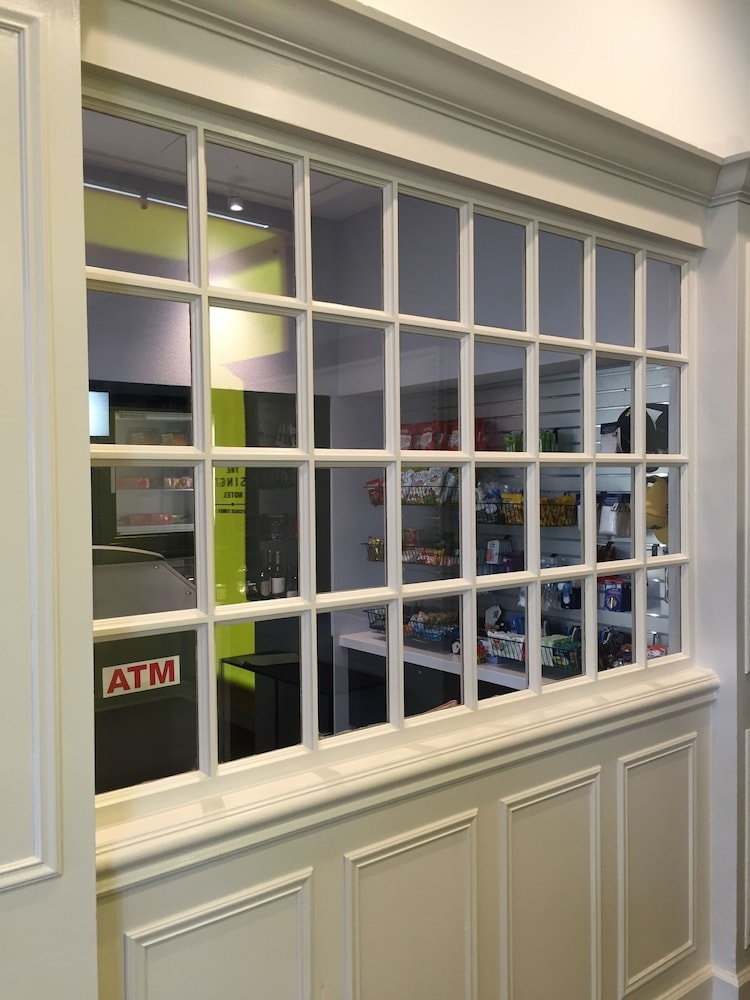 시설 내 ATM/은행