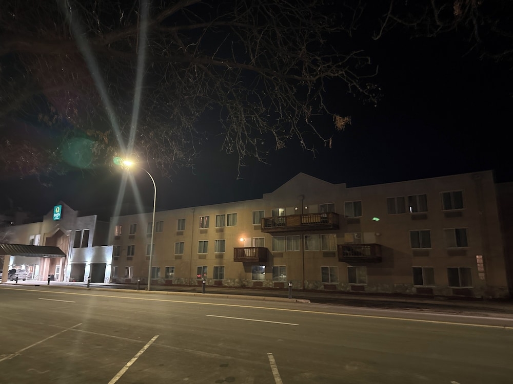 숙박 시설 정면