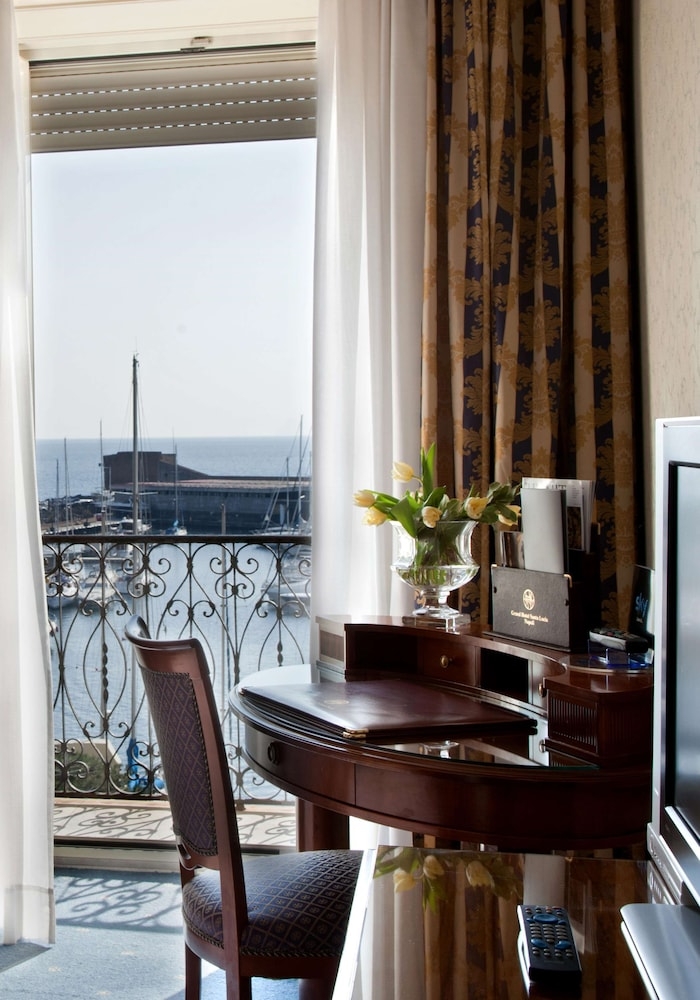 숙박 시설 내 편의 시설/서비스