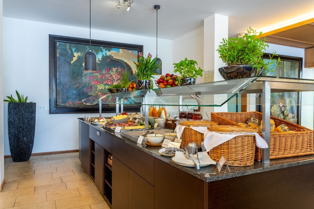 뷔페 아침 식사