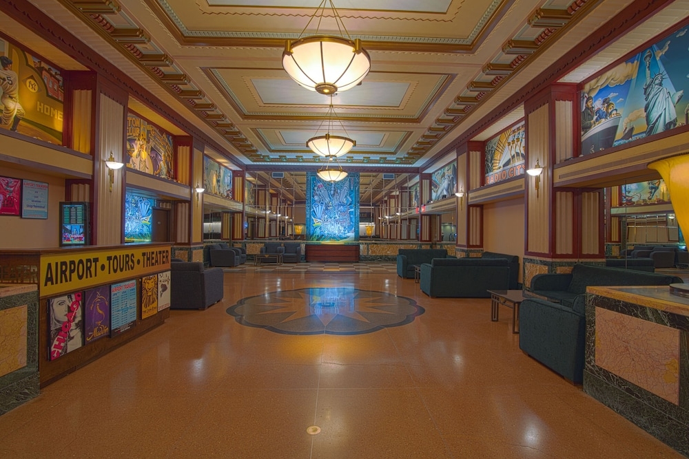 로비 좌석 공간