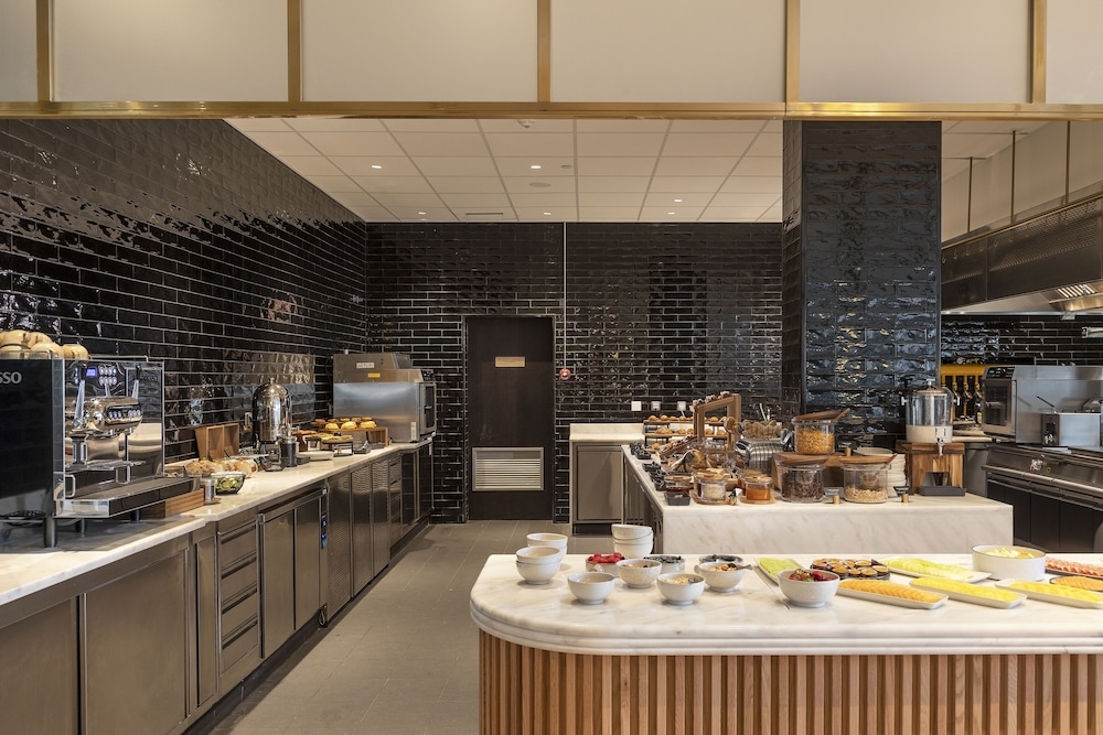 뷔페 아침 식사