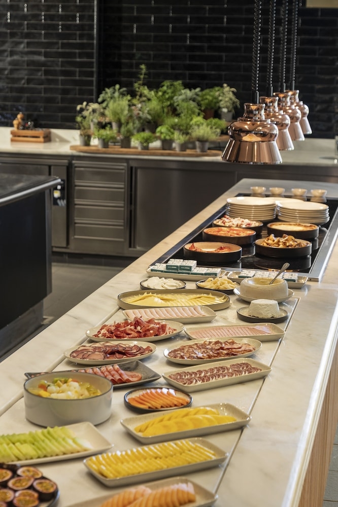 뷔페 아침 식사