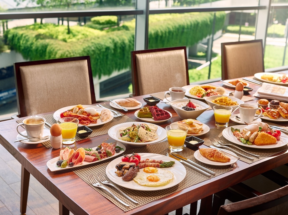 뷔페 아침 식사