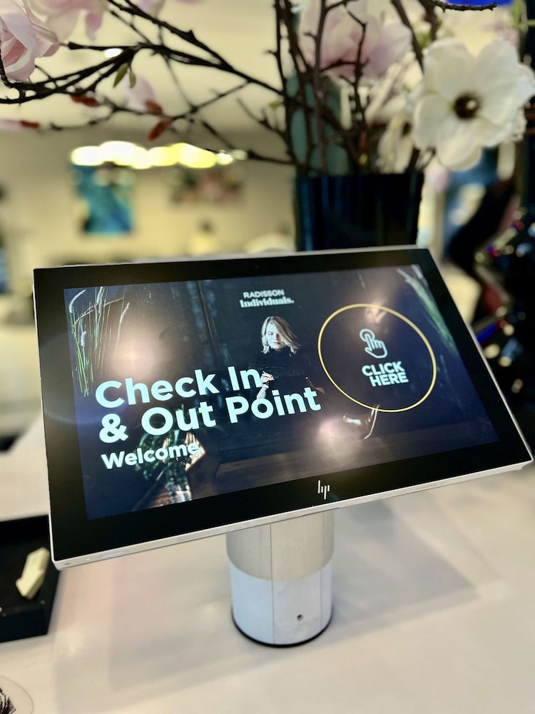 체크인/체크아웃 키오스크