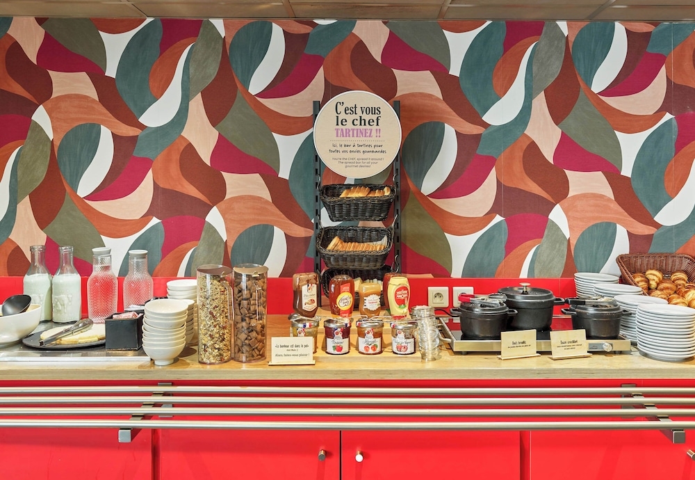 뷔페 아침 식사