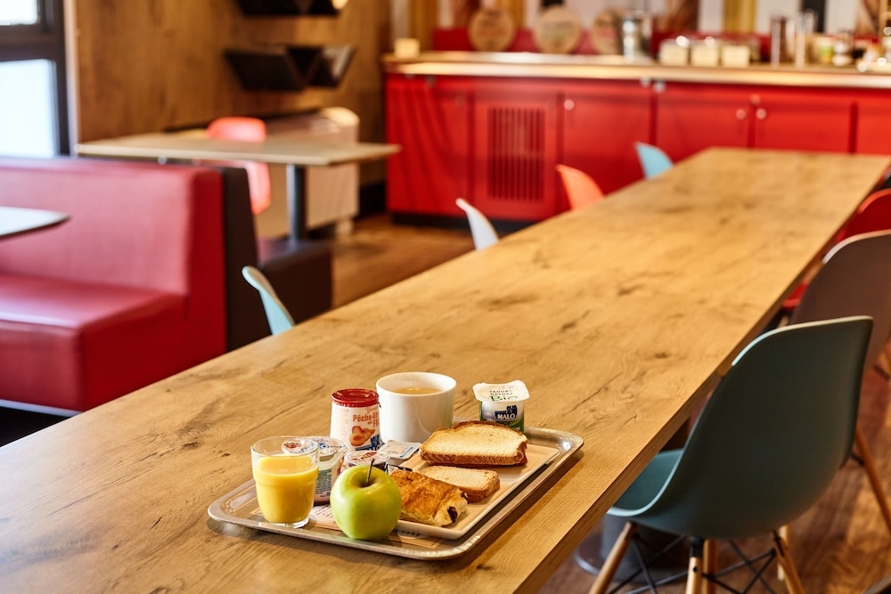 뷔페 아침 식사