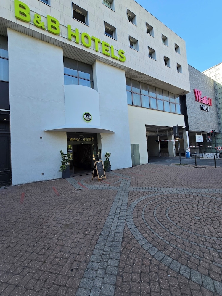 숙박 시설 정면