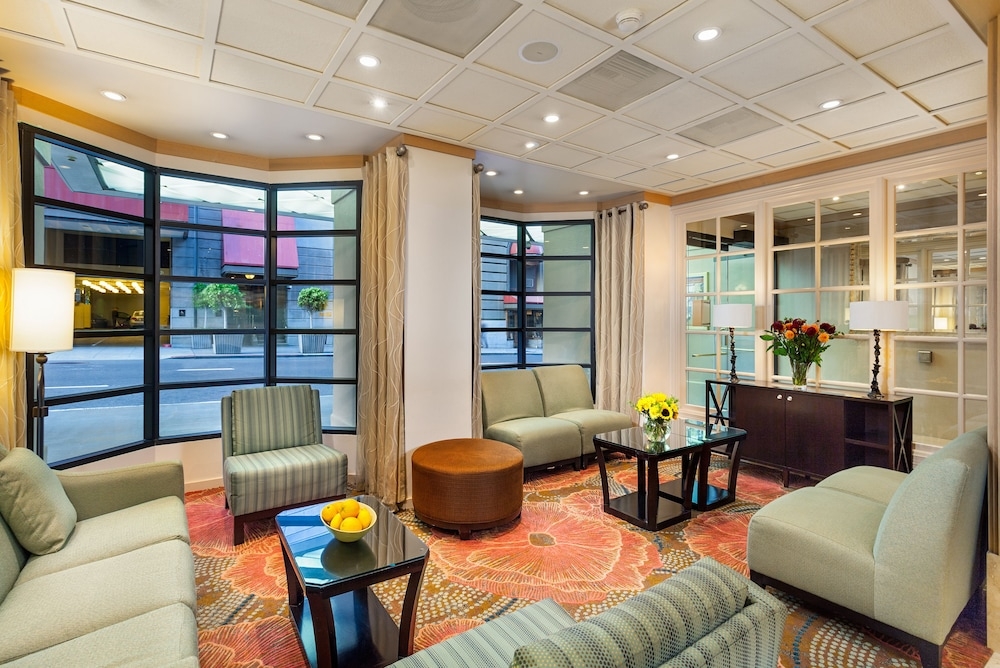 로비 좌석 공간