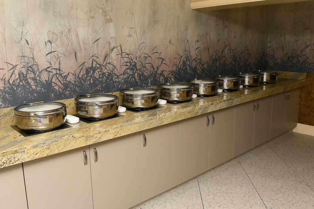 뷔페 아침 식사