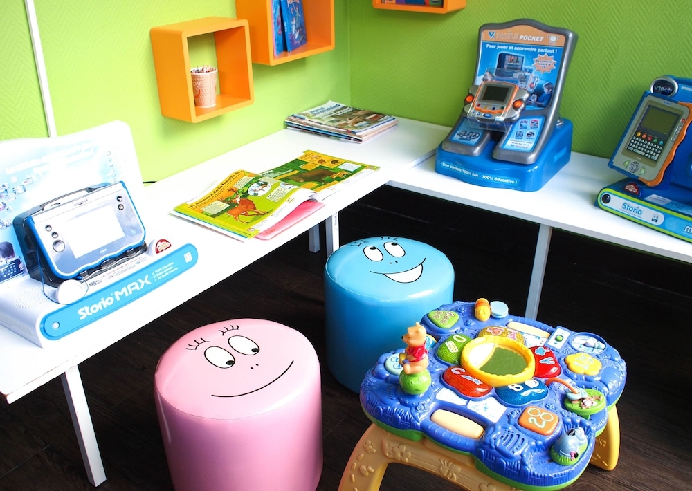 어린이 놀이 공간 - 실내